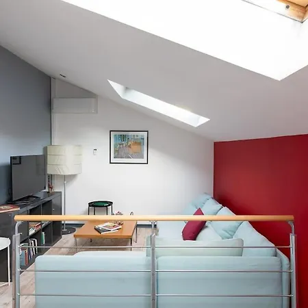 D'architecte, Piscine Et Jacuzzi, A Quelques Metres De La