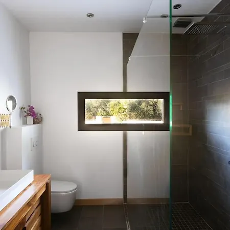 Villa D'architecte, Piscine Et Jacuzzi, A Quelques Metres De La Pietrosella